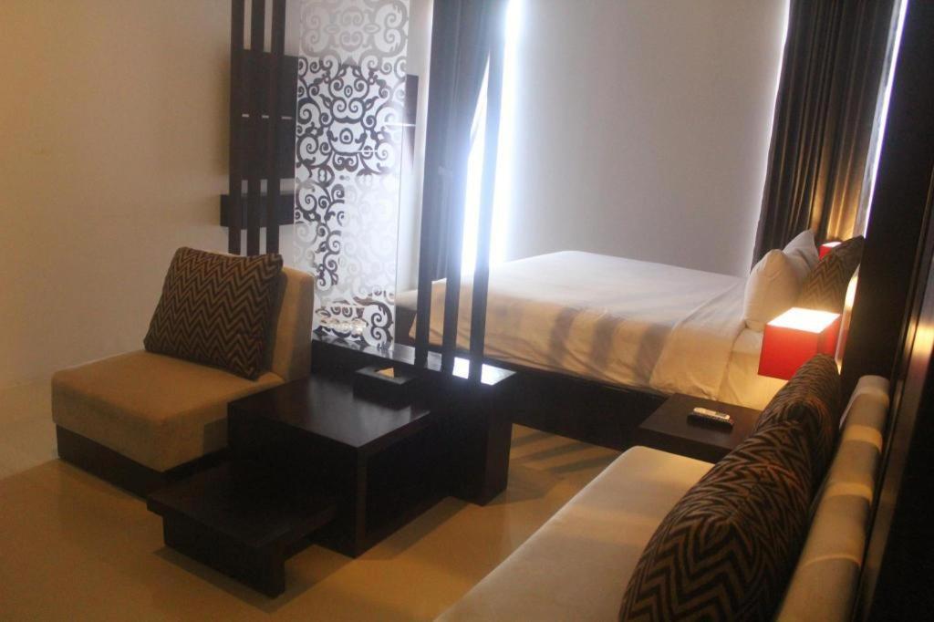 Prima Sr Hotel & Convention Yogyakarta Sleman  Kültér fotó
