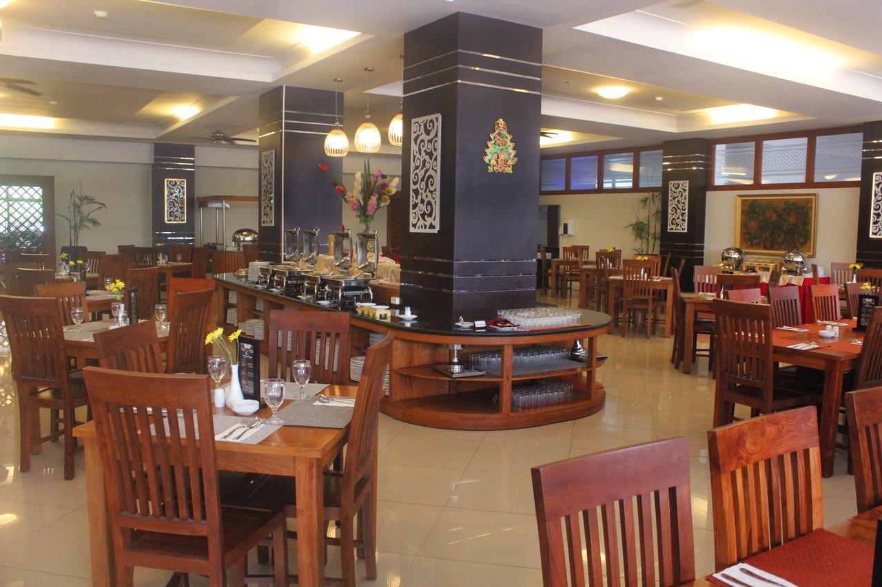 Prima Sr Hotel & Convention Yogyakarta Sleman  Kültér fotó