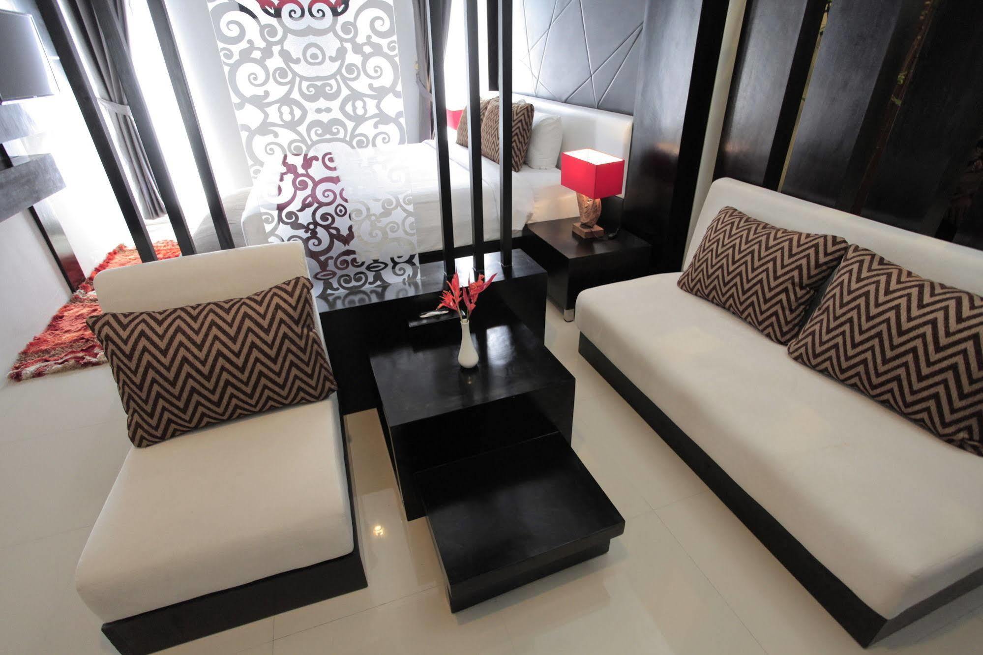 Prima Sr Hotel & Convention Yogyakarta Sleman  Kültér fotó