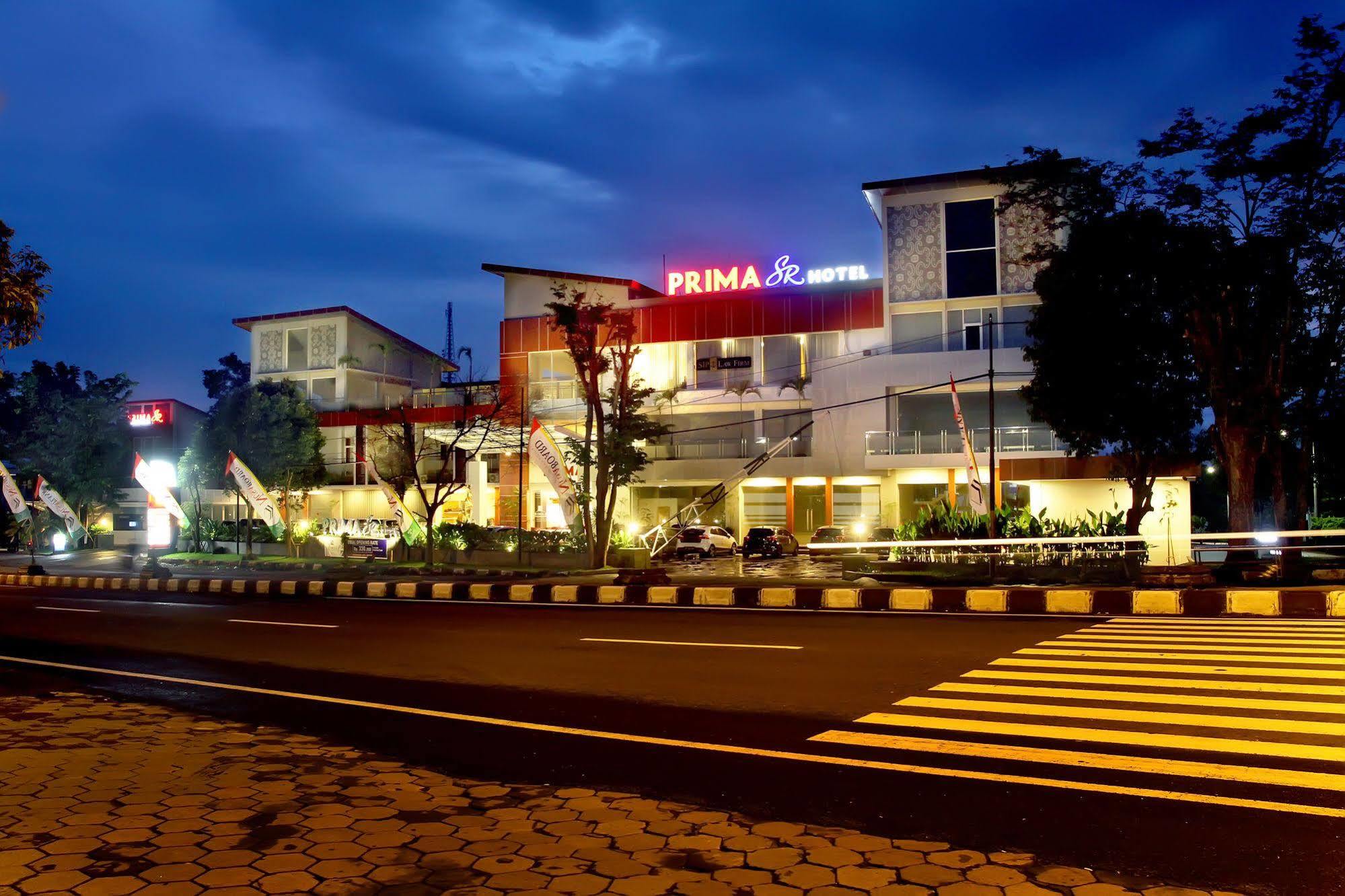 Prima Sr Hotel & Convention Yogyakarta Sleman  Kültér fotó