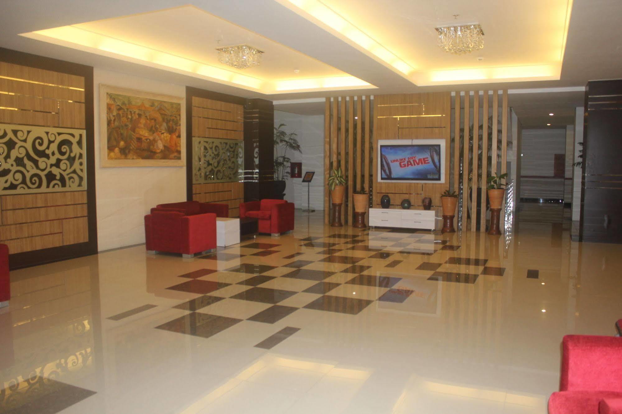 Prima Sr Hotel & Convention Yogyakarta Sleman  Kültér fotó